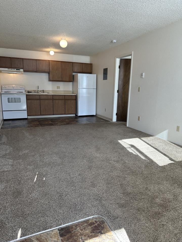 148 Prickett Ln #9 - Photo 3 of 7