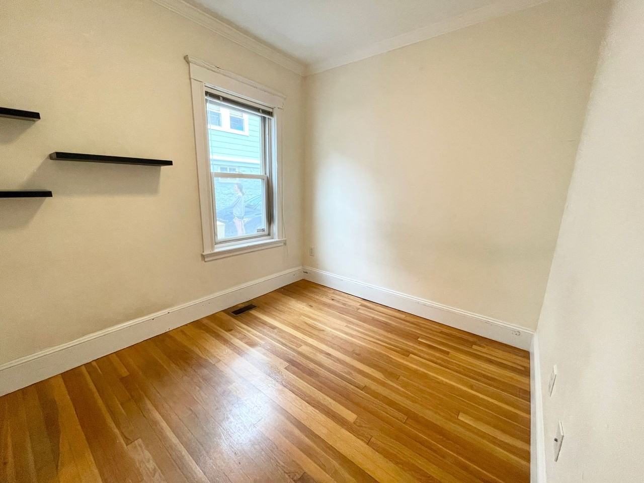 15 Sunset St - Photo 5 of 7