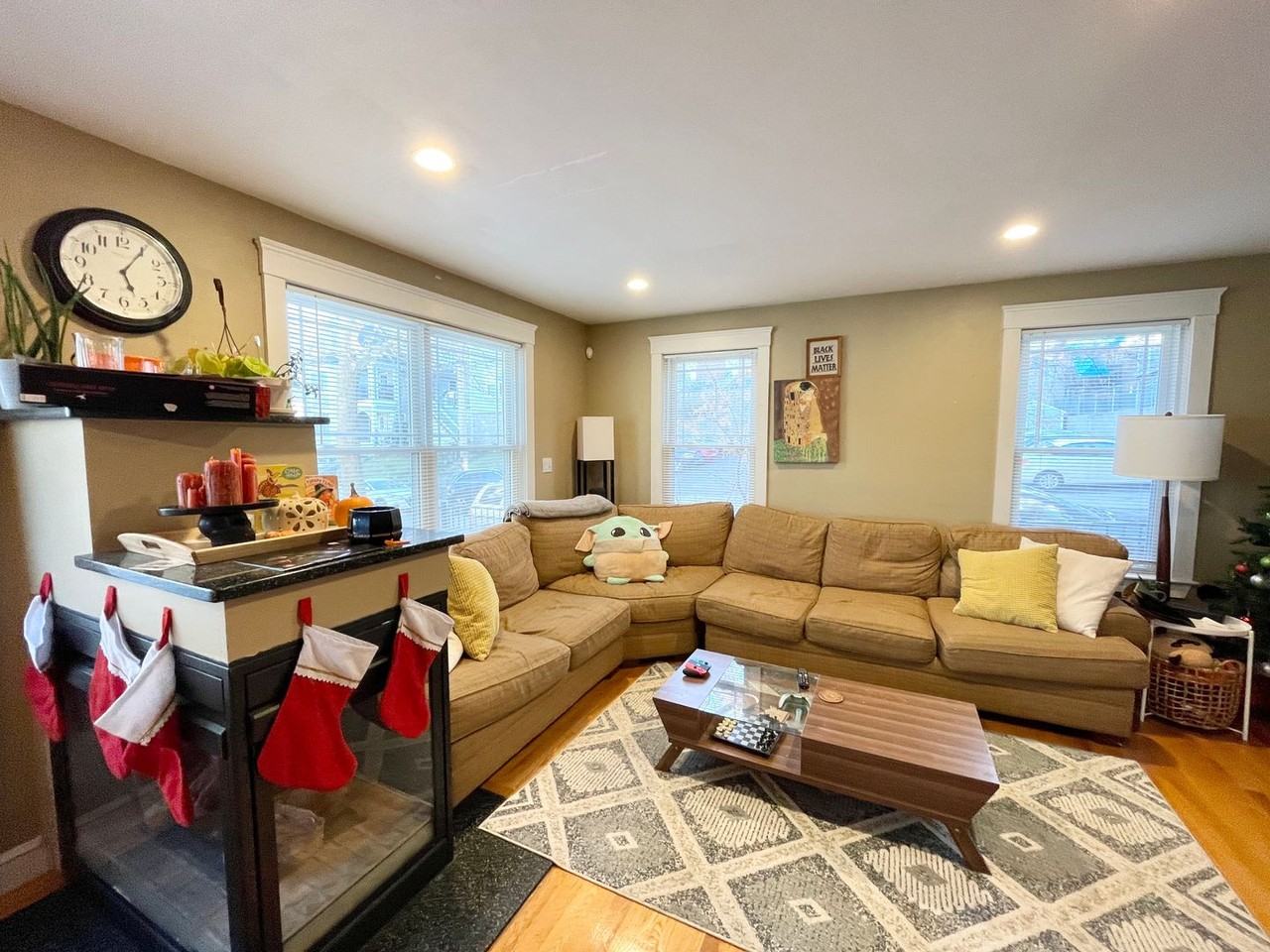 23 Iroquois St - Photo 3 of 16