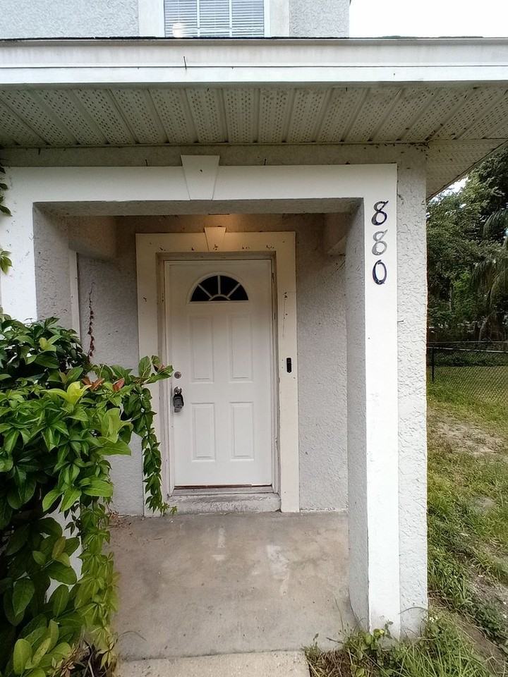 880 E Columbia Ave - Photo 2 of 36