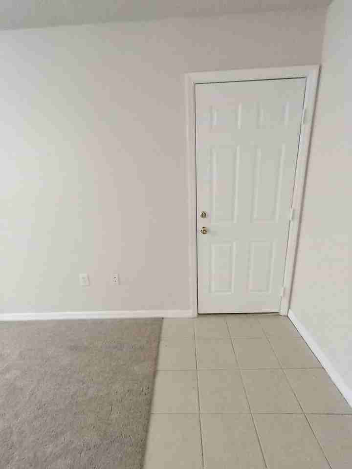 880 E Columbia Ave - Photo 7 of 36