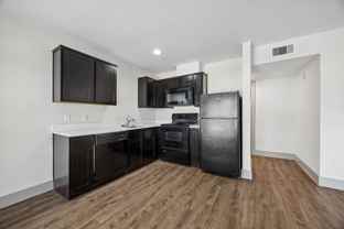 4300 Rosslyn - Photo 1 of 1