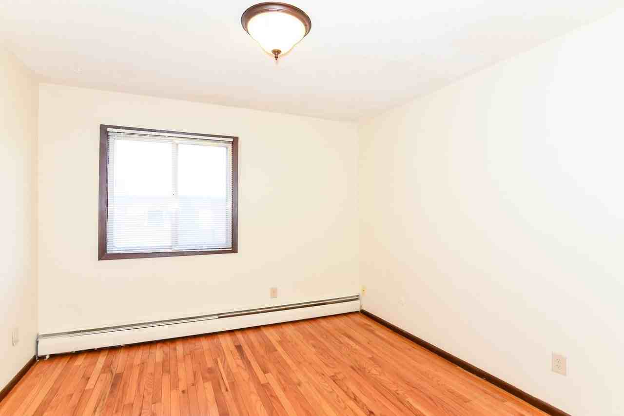 Park St Apartments - Photo 7 of 16
