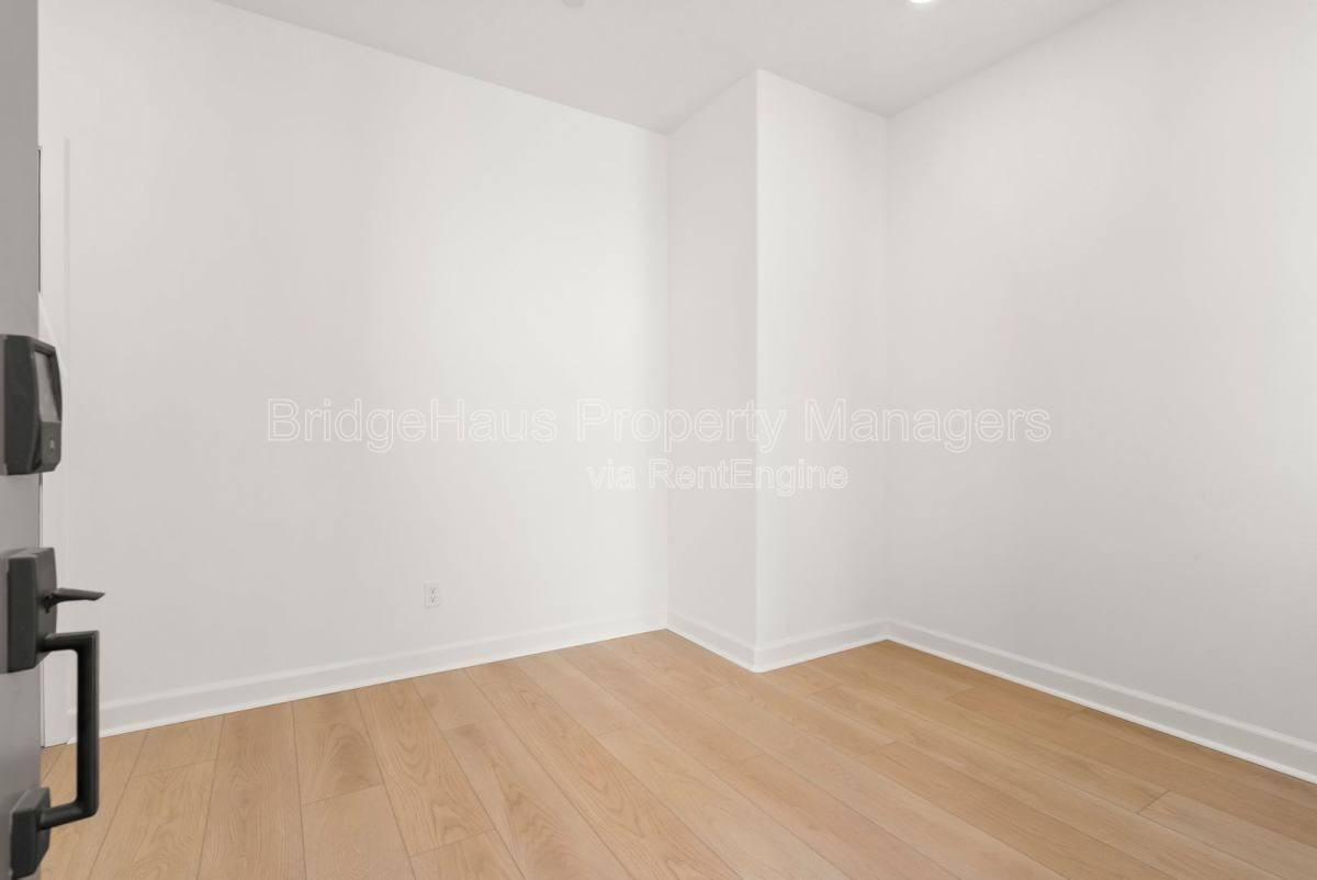 418 Caliper Way - Photo 2 of 9