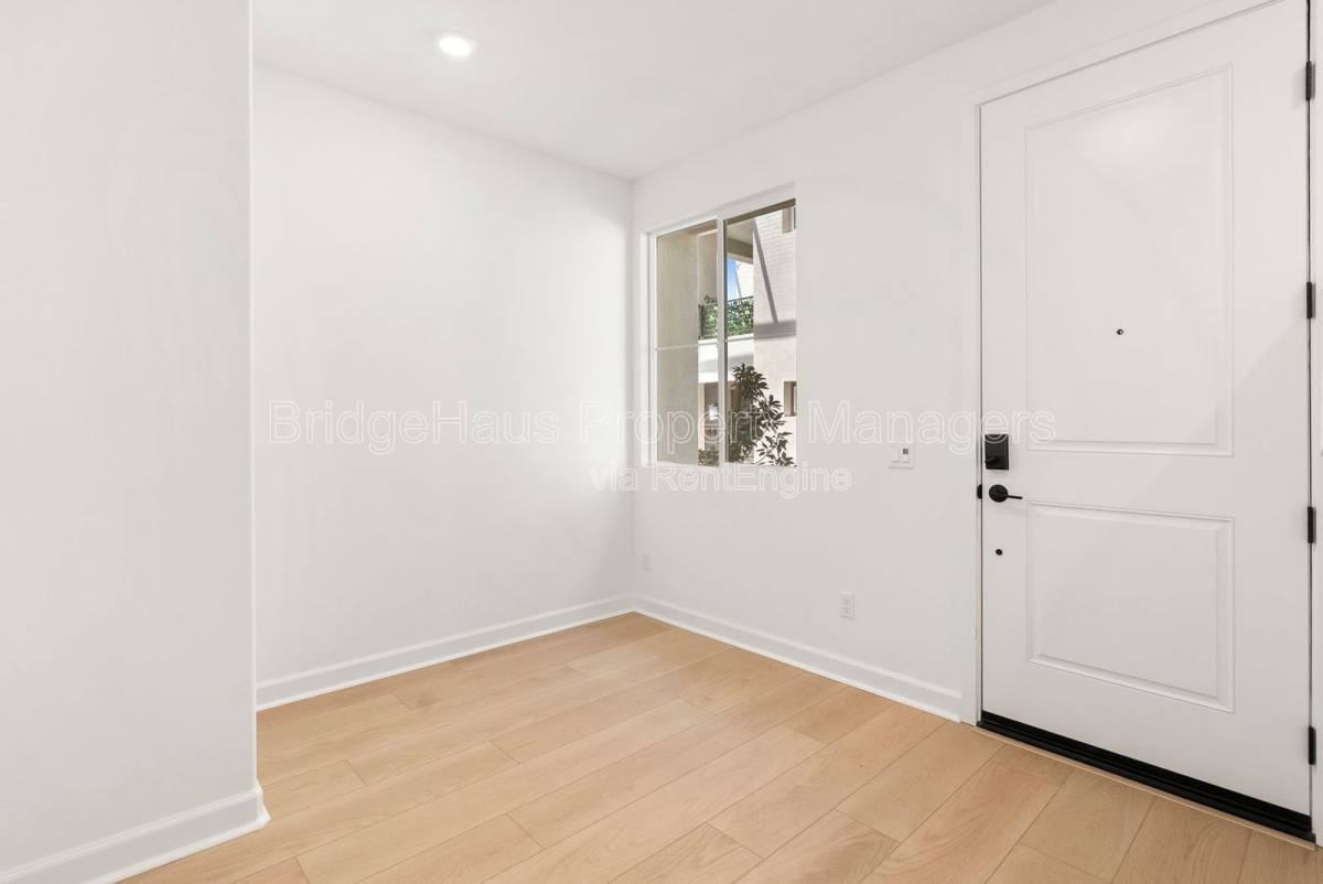 418 Caliper Way - Photo 4 of 9