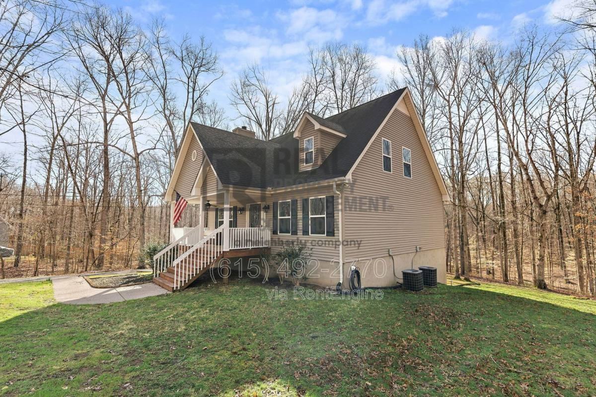 1024 Atwood Ct - Photo 3 of 10