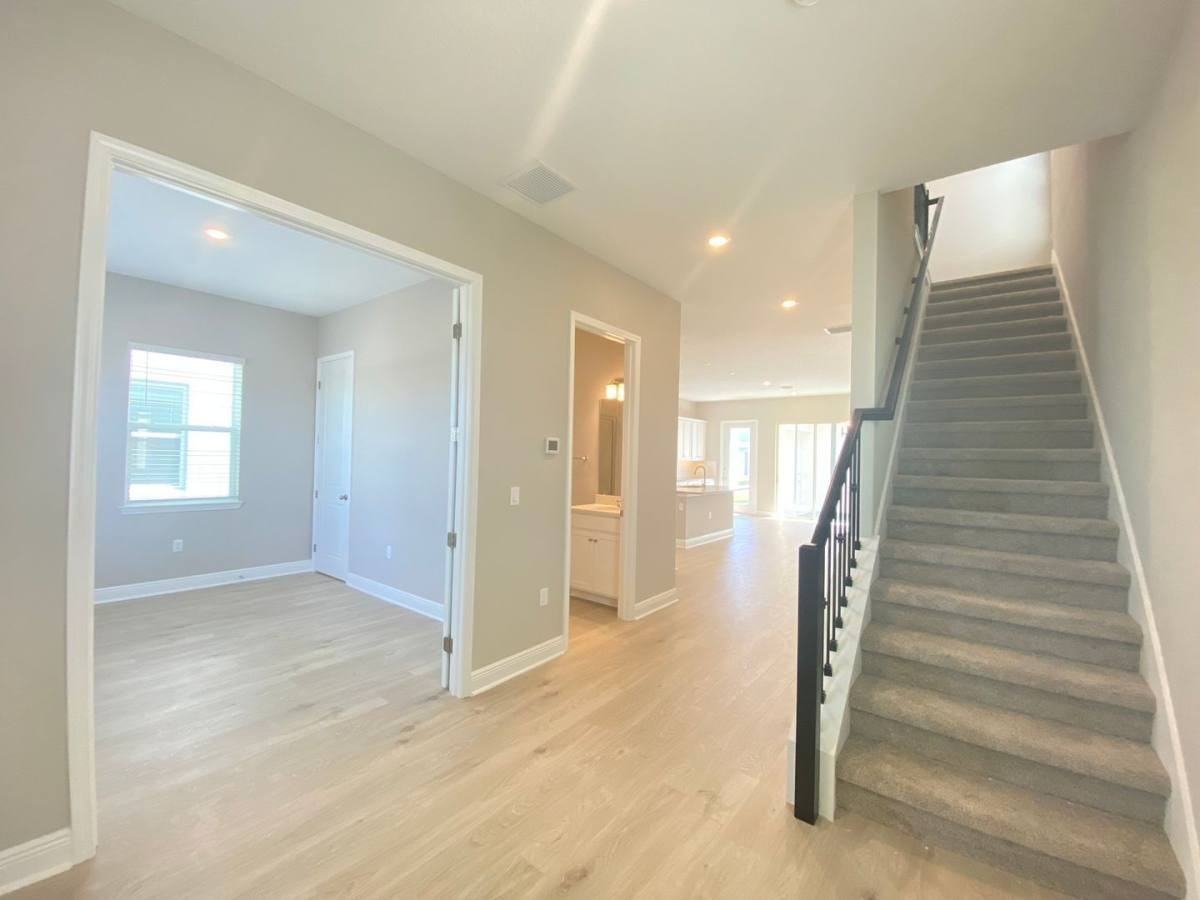 16751 Hamlin Vista Aly - Photo 2 of 10