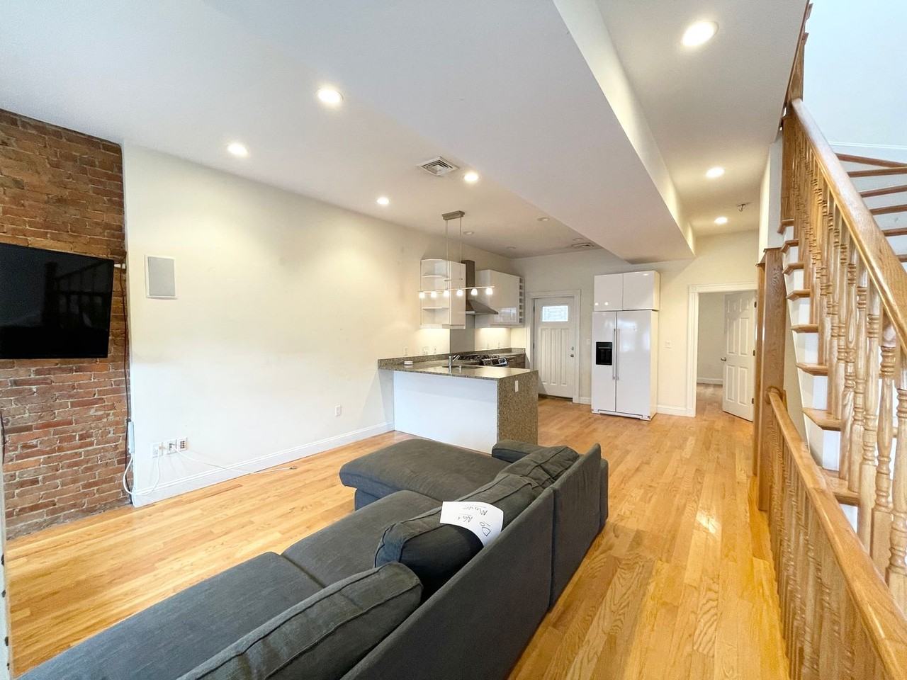 98 L St - Photo 7 of 15