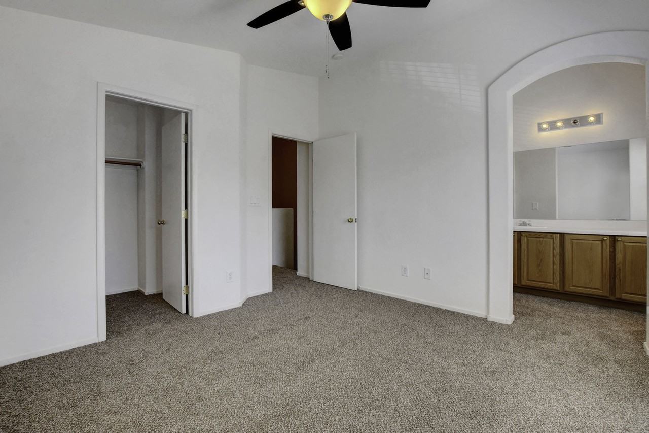 2576 Velez Valley Way #1 - Photo 3 of 26