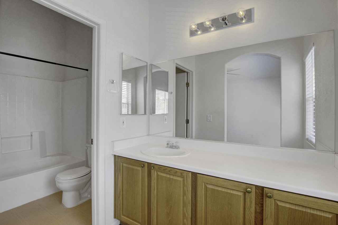 2576 Velez Valley Way #1 - Photo 4 of 26