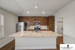 featured image of 1324 White Sand Dr