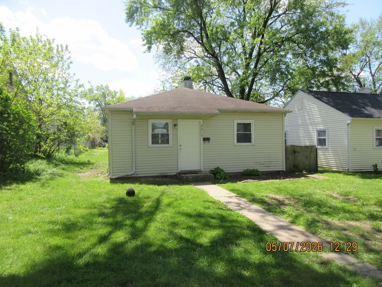 2215 Ontario St - Photo 2 of 10