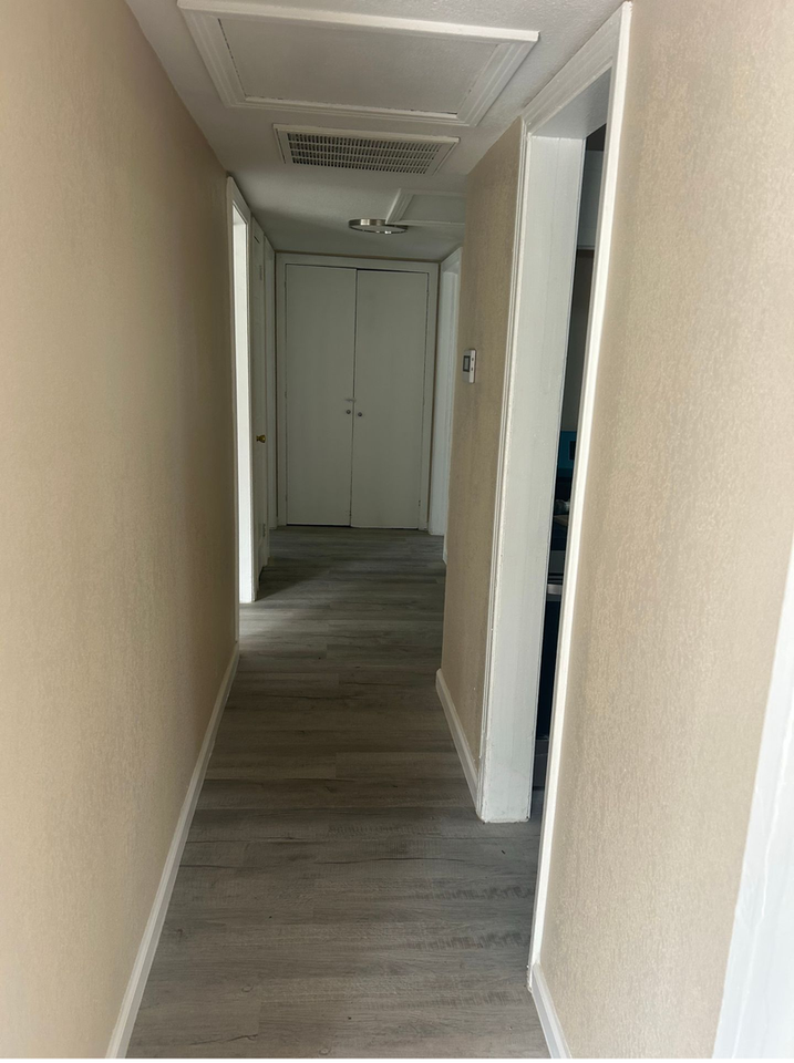 236 Hillside Dr - Photo 4 of 11