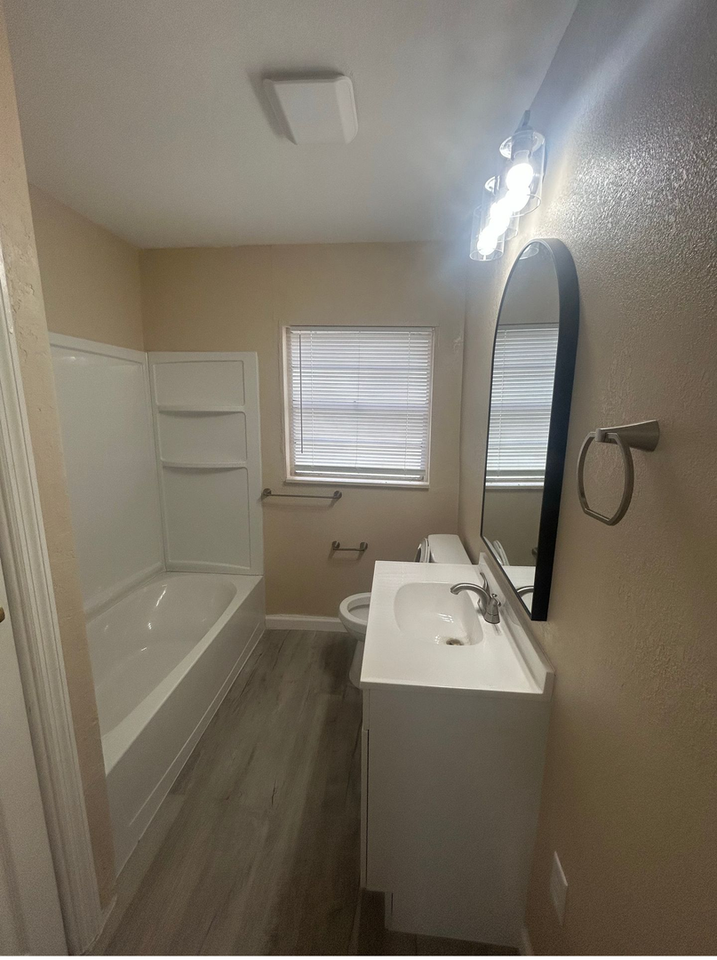 236 Hillside Dr - Photo 7 of 11