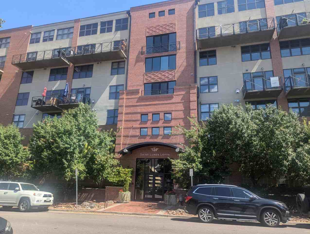 1860 N Washington St #410 - Photo 5 of 36