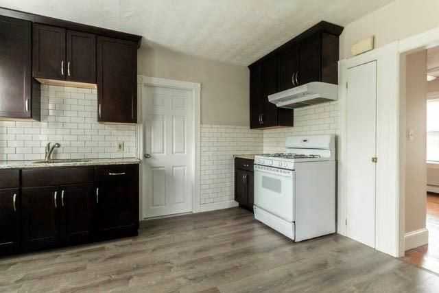 49 Ivy St - Photo 4 of 21