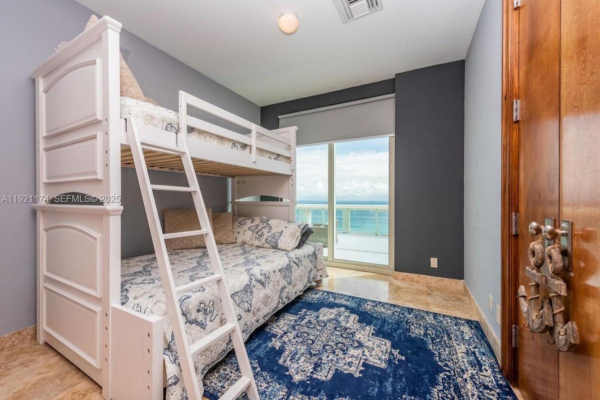 9499 Collins Ave - Photo 6 of 9