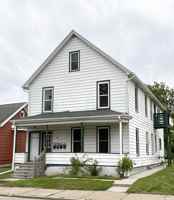 featured image of 1008 Rhomberg Ave
