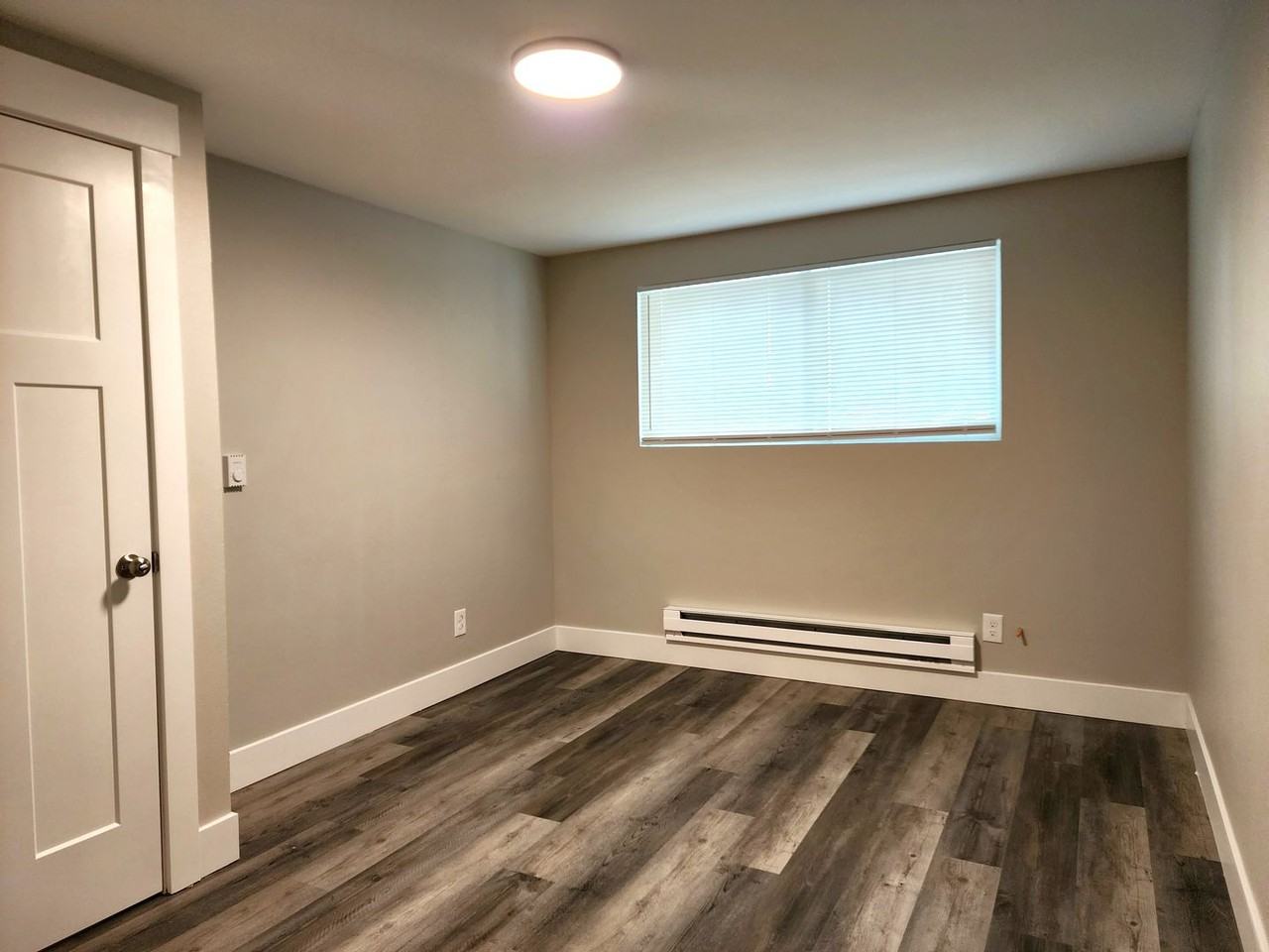 Kent Fifth Avenue Townhomes - Photo 3 of 9