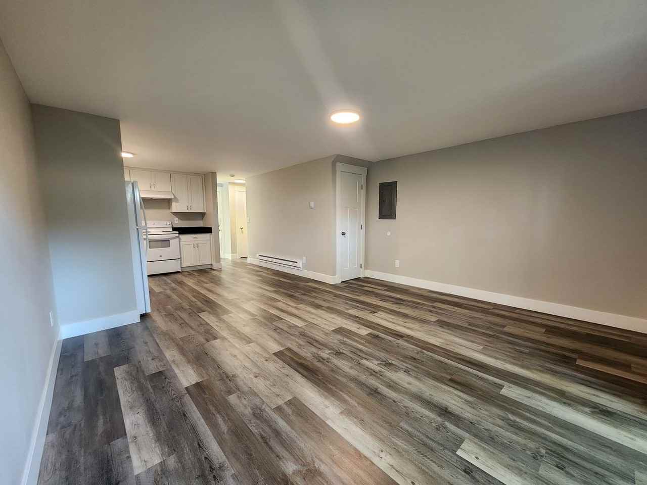 Kent Fifth Avenue Townhomes - Photo 7 of 9