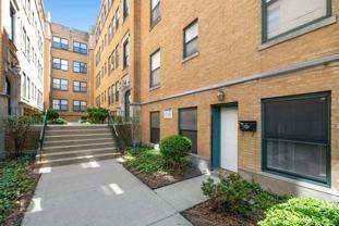 7207 S Yates Blvd - Photo 1 of 1