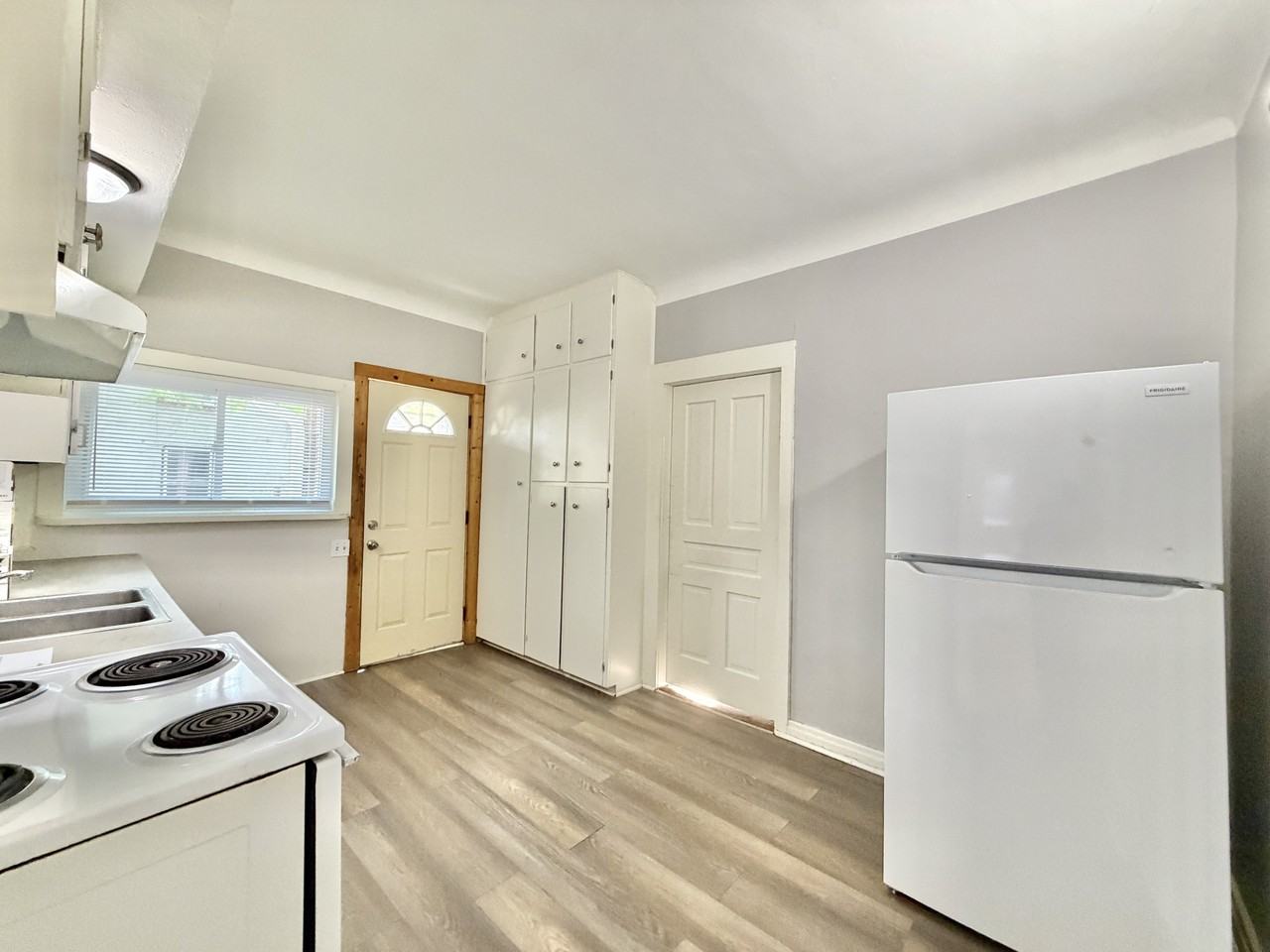 330 Lincoln St #2 - Photo 2 of 15