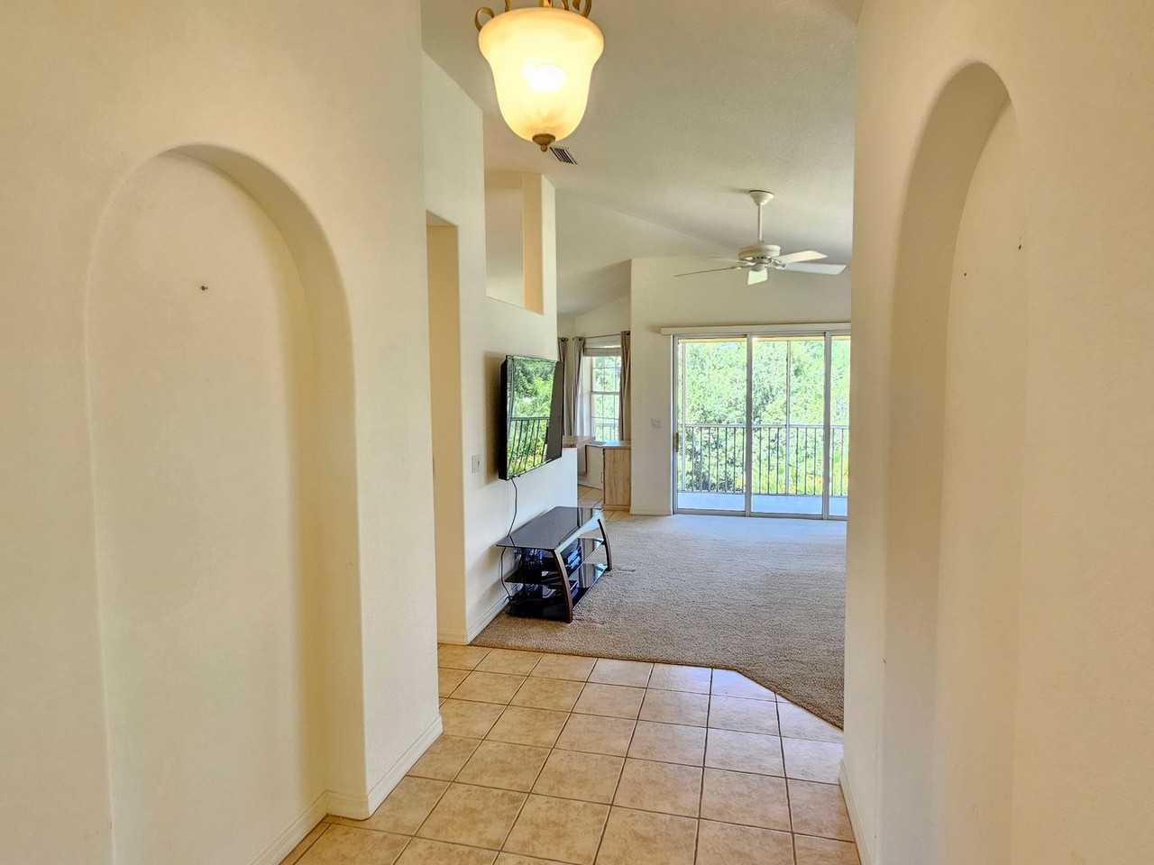 904 Casa Del Lago Way #904 - Photo 6 of 46