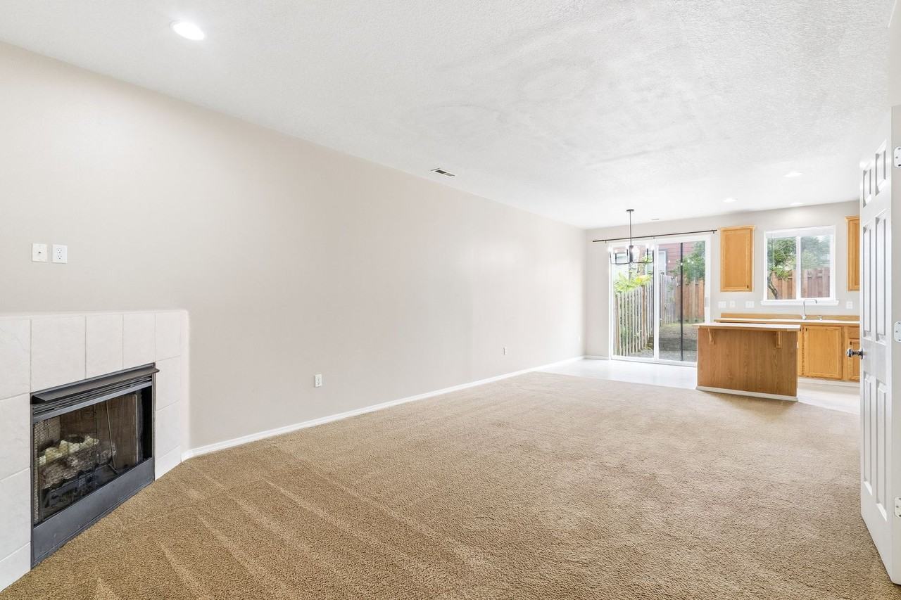 5883 Se 16th Loop - Photo 4 of 21
