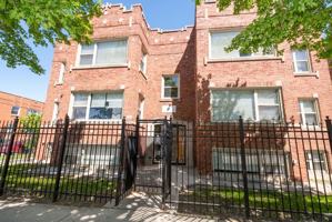 featured image of 6101 S Whipple St