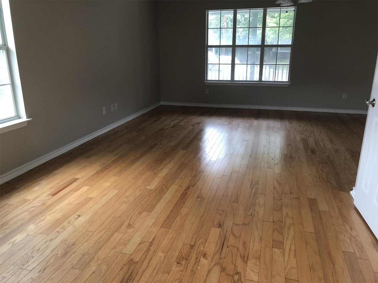 1228B Eleanor St - Photo 6 of 20