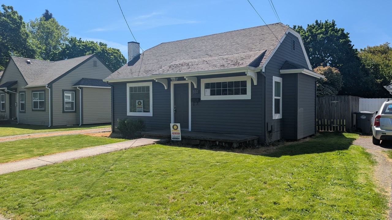 554 E Main St - Photo 4 of 22