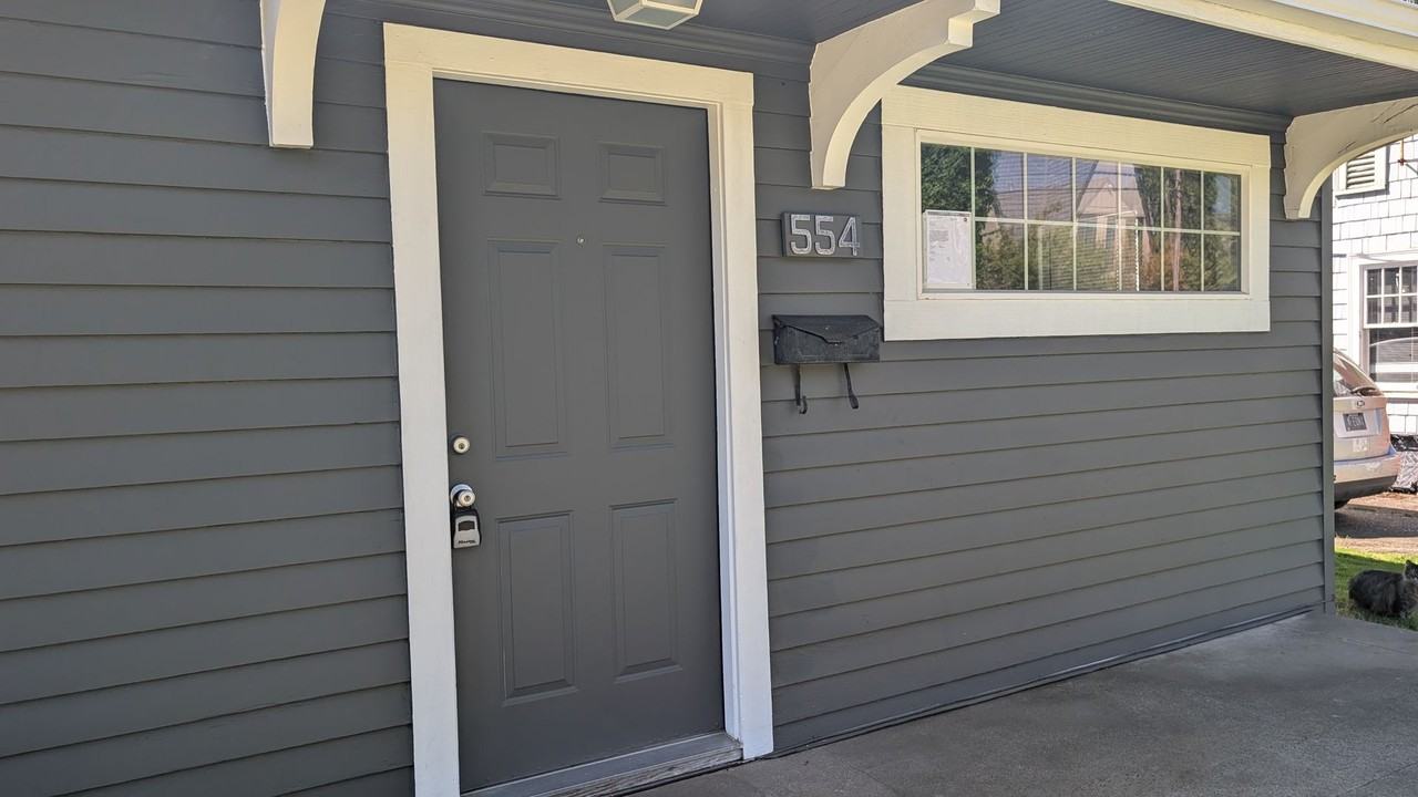 554 E Main St - Photo 5 of 22