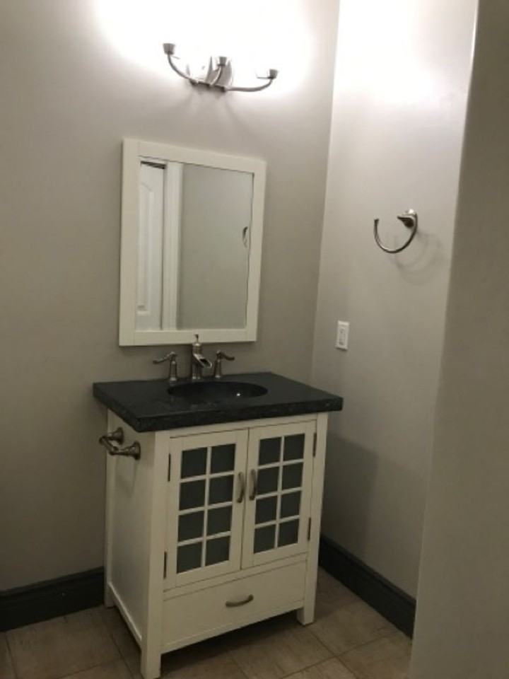 314 Jeweler St - Photo 2 of 3
