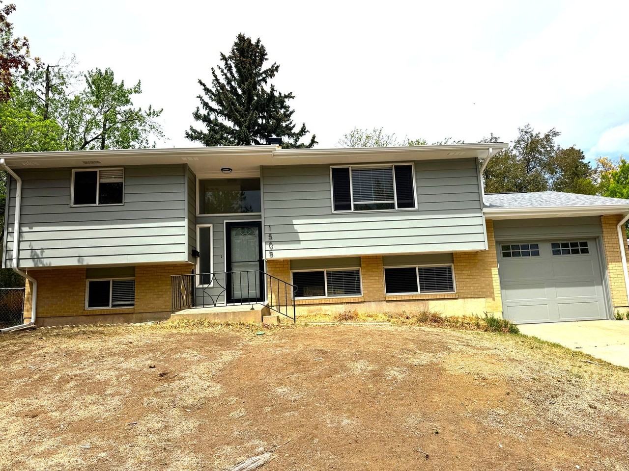 1505 Linden Ave - Photo 3 of 33