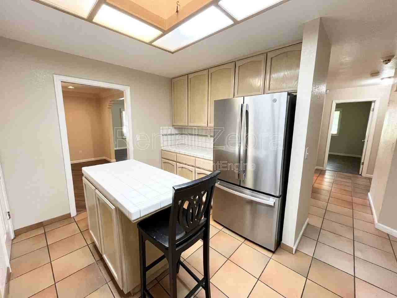 1199 Paseo Verde Dr - Photo 4 of 17