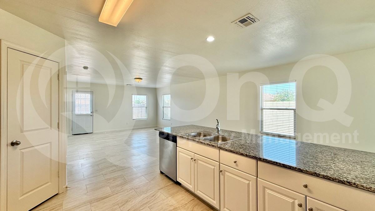 1081 W Palo Verde Ave - Photo 5 of 20