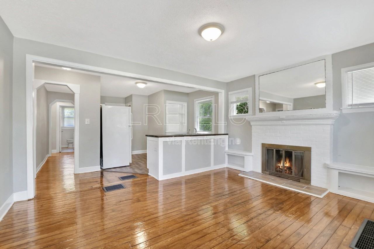 1517 Shingo Ave - Photo 2 of 16