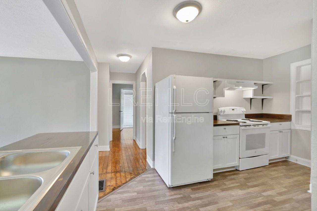 1517 Shingo Ave - Photo 3 of 16