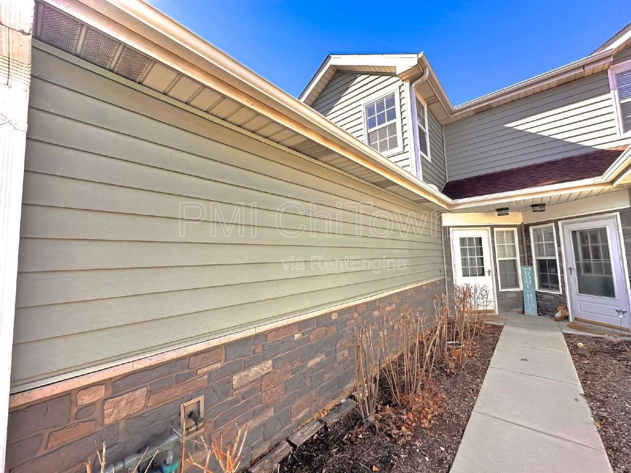 1172 Regency Dr - Photo 2 of 18