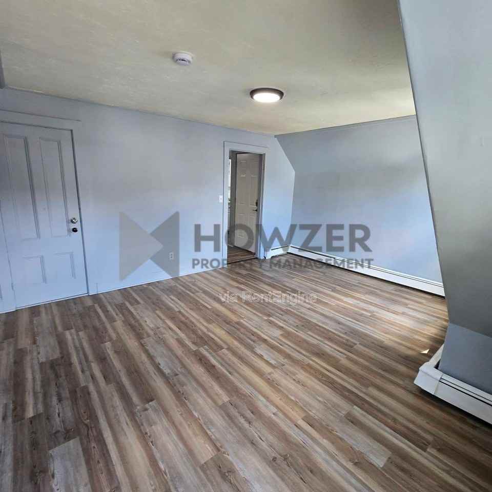 11 Union St #3F - Photo 3 of 7