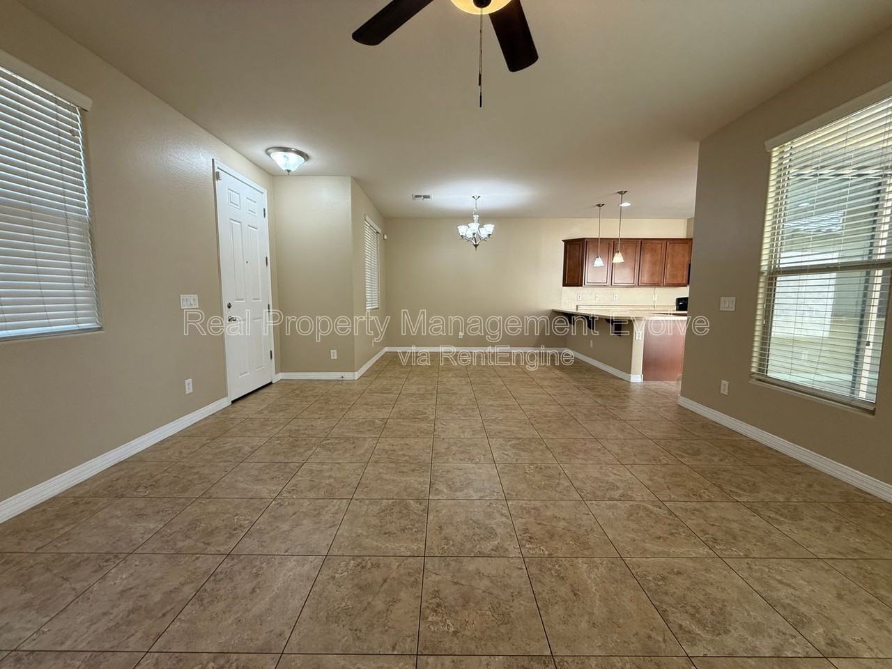 9020 W Nicolet Ave - Photo 5 of 35