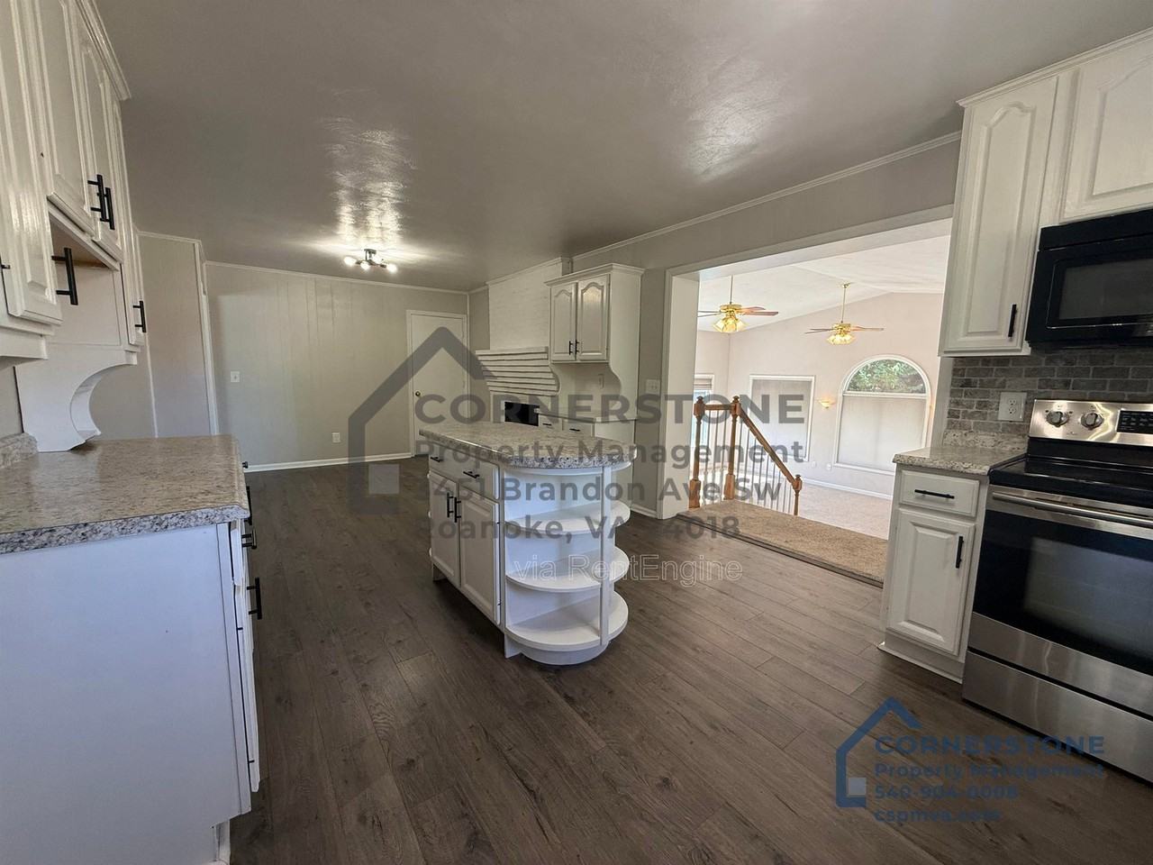 3113 Clearview Dr - Photo 3 of 21