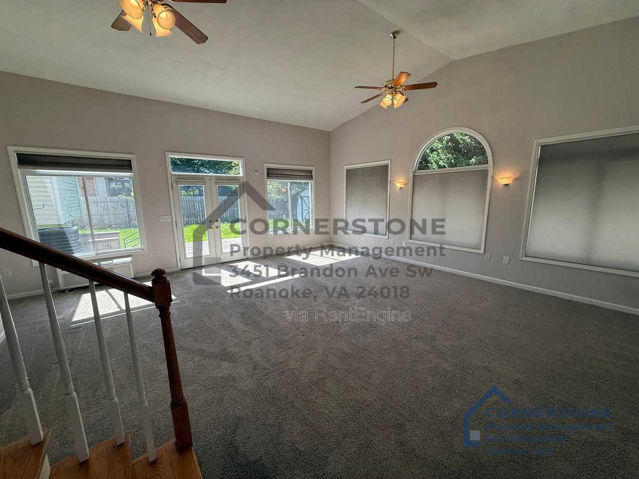 3113 Clearview Dr - Photo 5 of 21