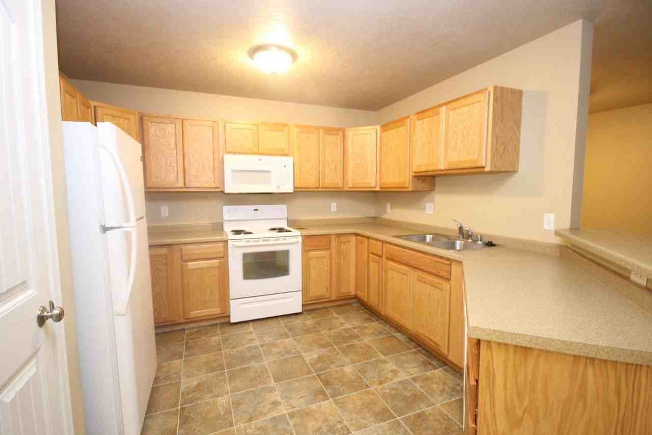 2326 14th Ave S #9 - Photo 5 of 13