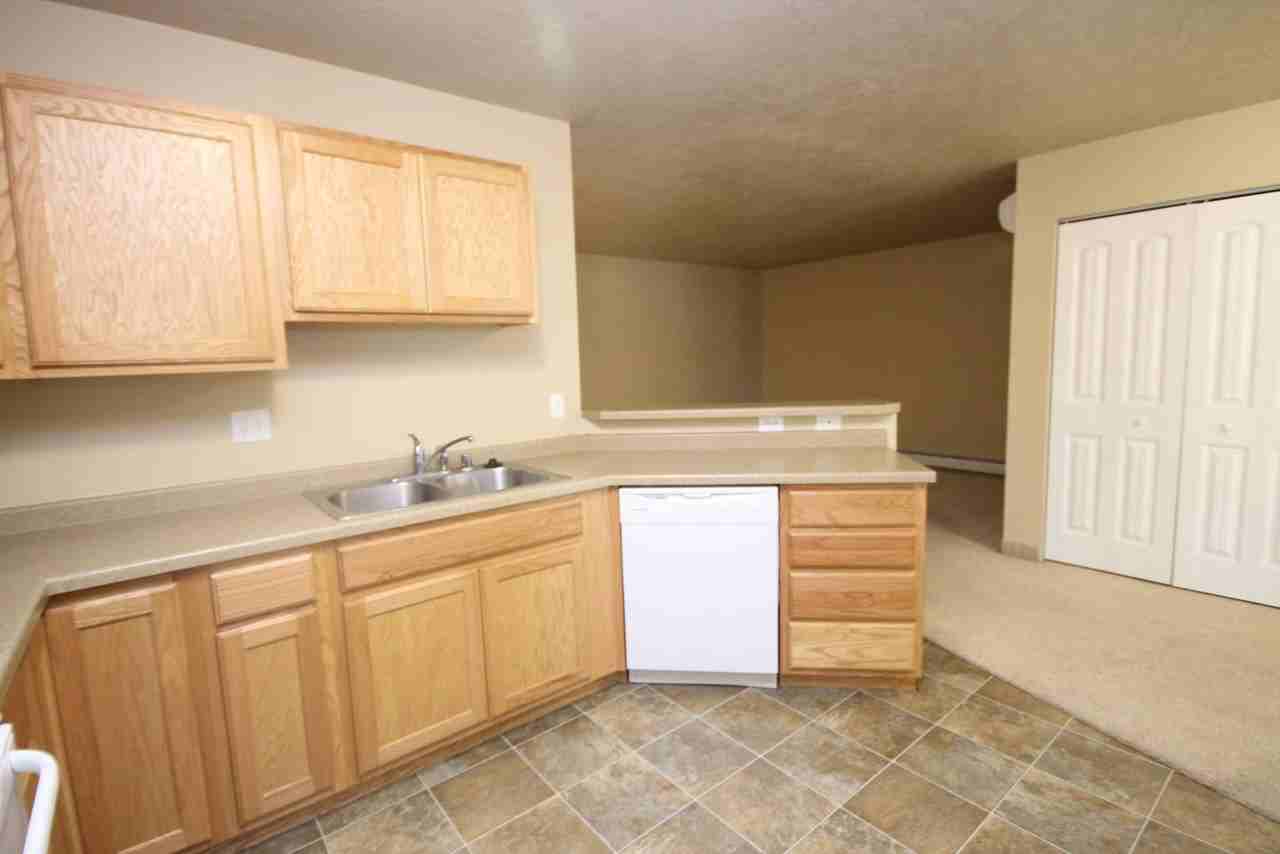 2326 14th Ave S #9 - Photo 7 of 13