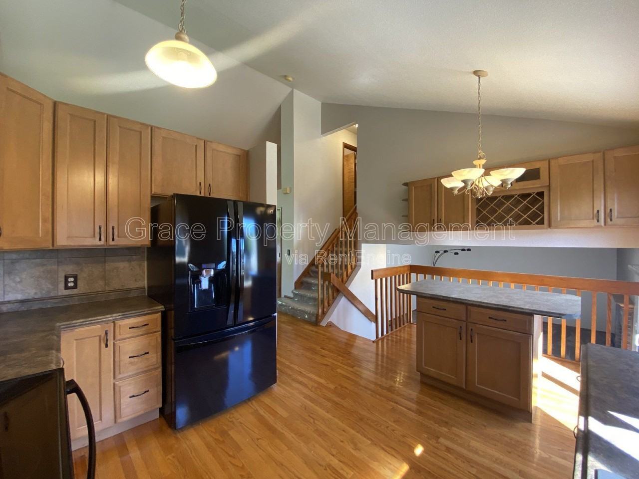 13052 Grape Ct - Photo 7 of 32