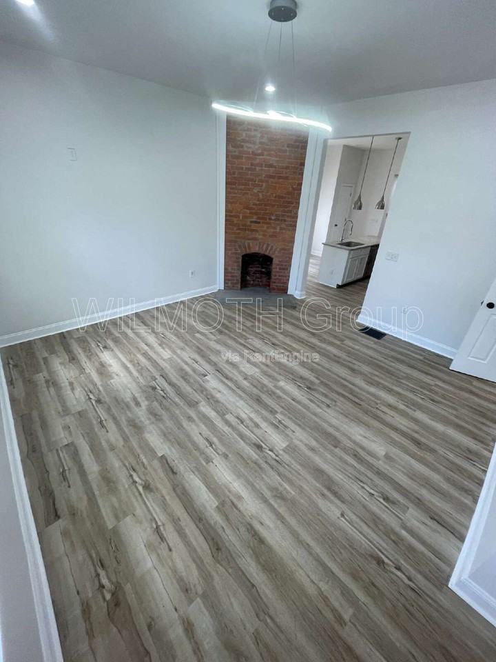 1126 Villa Ave - Photo 2 of 15