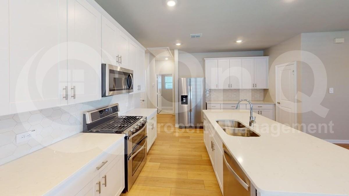 1209 Bridgewalk Dr - Photo 4 of 21
