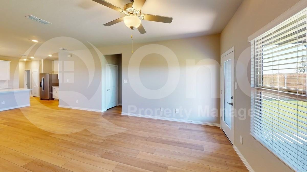 1209 Bridgewalk Dr - Photo 7 of 21