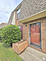 featured image of 35603 Gaslight/Brookline